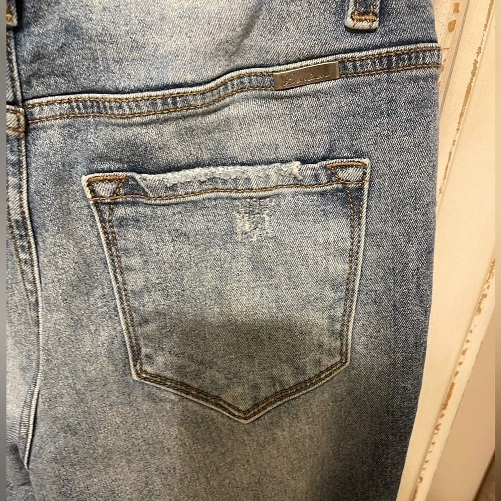 Kancan Distressed Jeans - Picture 9 of 9
